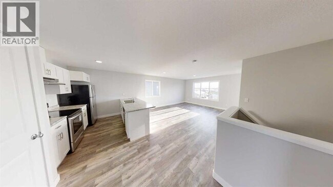 Photo du bâtiment - 9521-9113 113 Ave