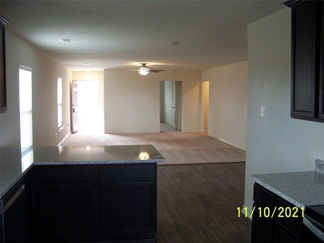 Foto del edificio - 217 Sunnymeade Ln