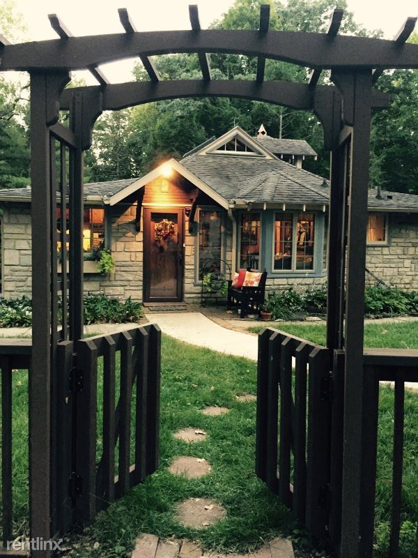 Primary Photo - 3 br, 2 bath House - 7979 Olentangy River Rd