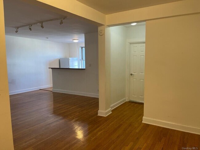 Building Photo - 102-21-102-63 63rd Rd