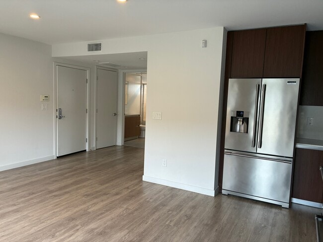 Building Photo - 1445 9th St