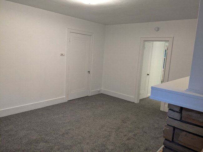 Foto del edificio - 4074-4074 Brandon Rd