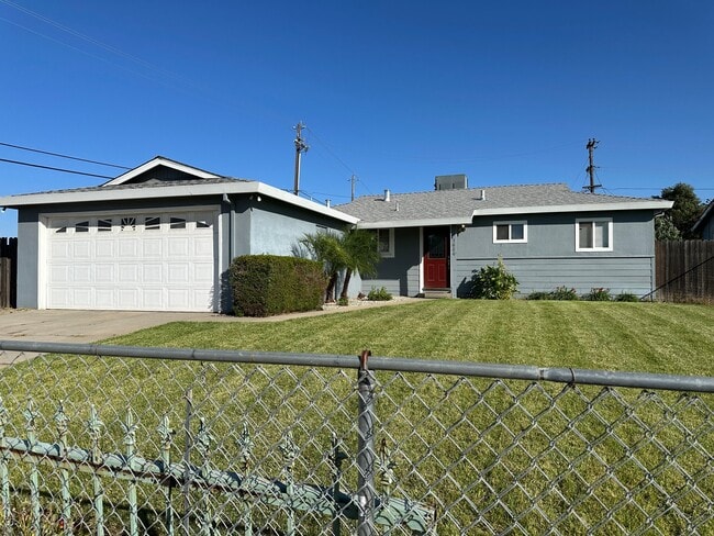 Building Photo - 1624 Catalpa St