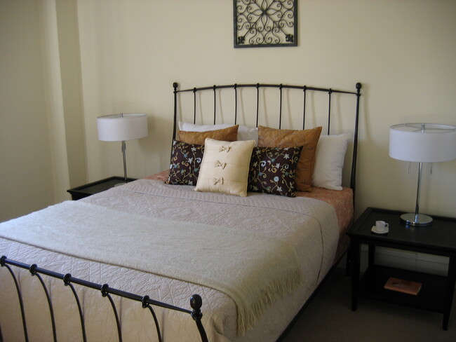 Bedroom (2 of 3) - 2201 Chestnut St