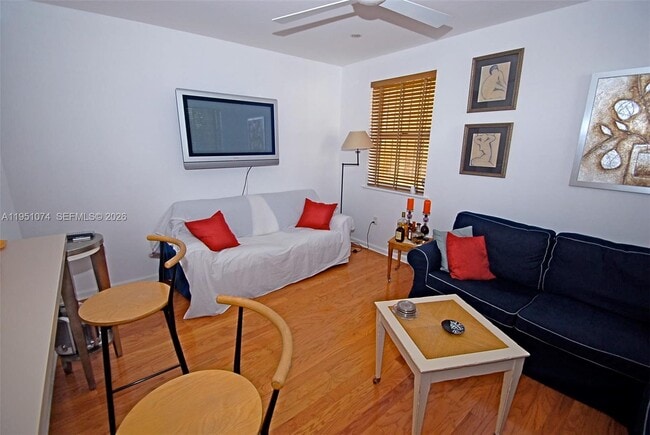 Building Photo - 1614 Pennsylvania Ave