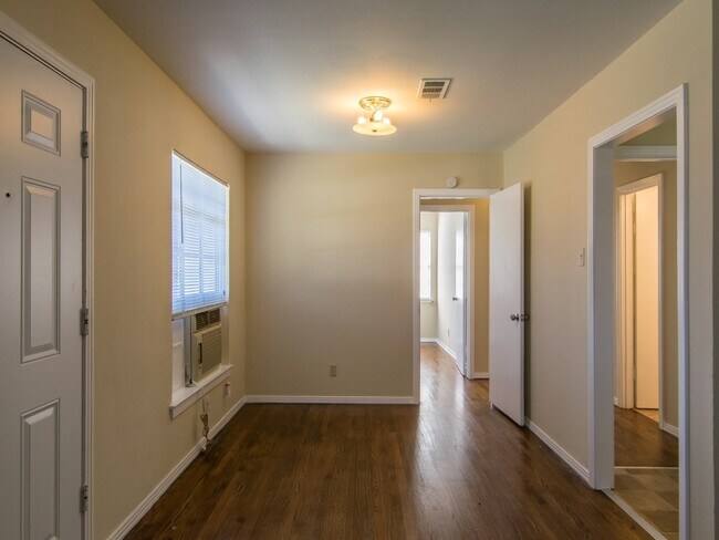Building Photo - 11717 Rupley Ln