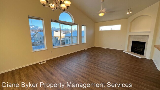 Building Photo - 3 br, 2.5 bath House - 259 Whisper Ridge C...