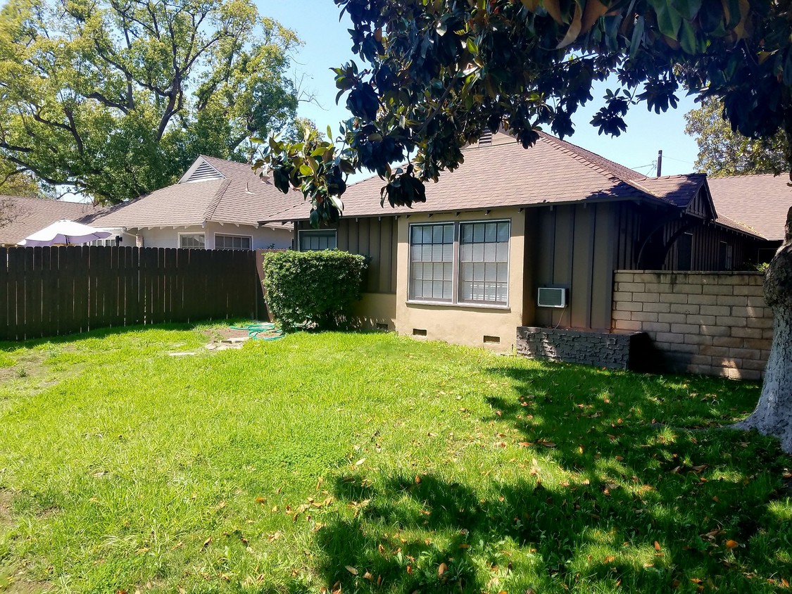 Primary Photo - 10603 Camarillo St