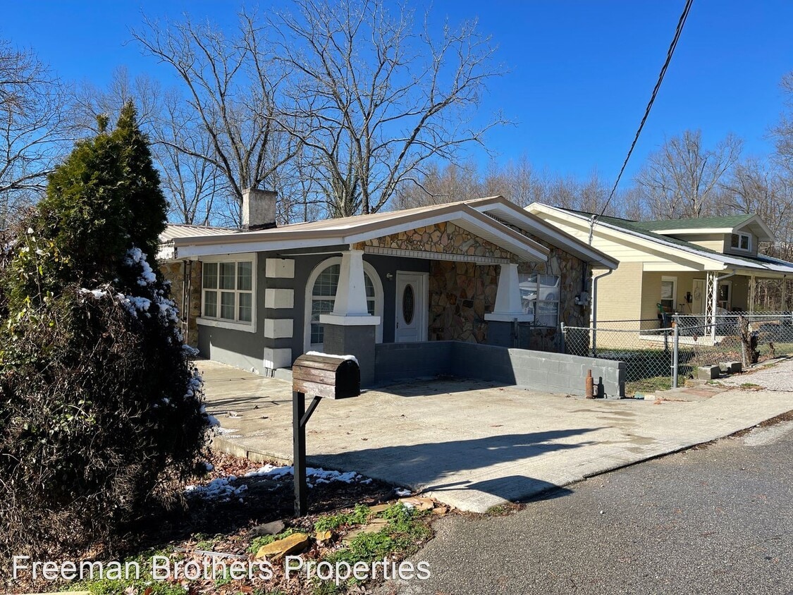 4 br, 2 bath House 17 Gilliam Street House Rental in Corbin, KY