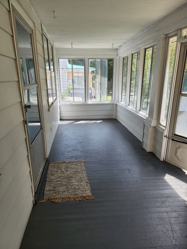 Photo - 3634 Kentucky Ave Apartment