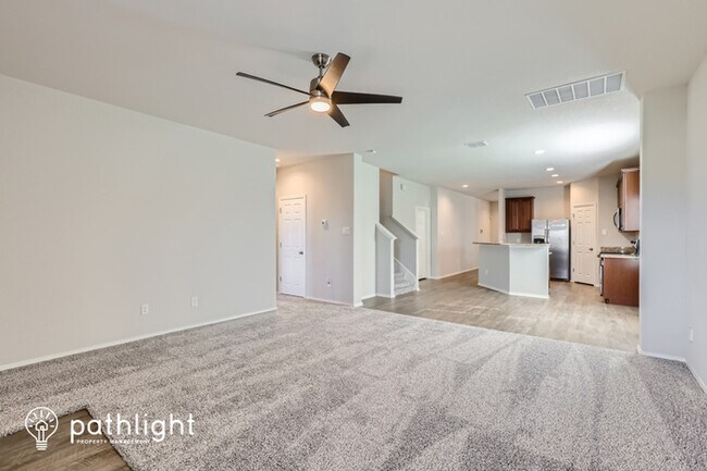 Foto del edificio - 13043 Heathers Elm, St Hedwig, TX, 78152
