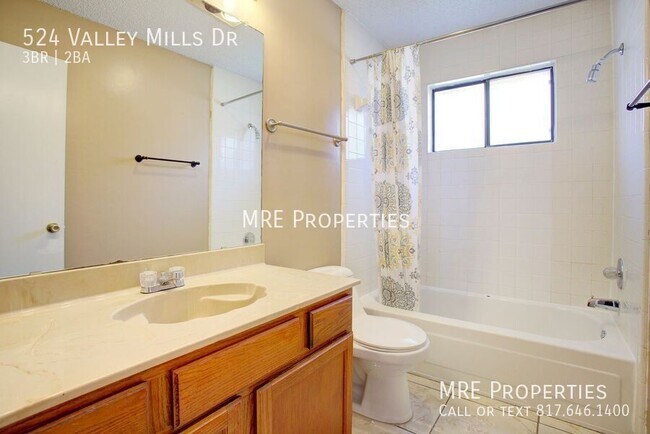 Foto del edificio - 524 Valley Mills Dr