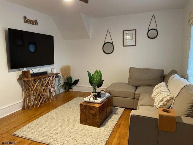 Foto del edificio - 7201 Winchester Ave