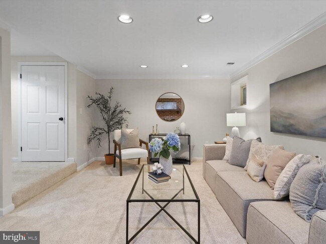 Foto del edificio - 3001 Federal Hill Dr