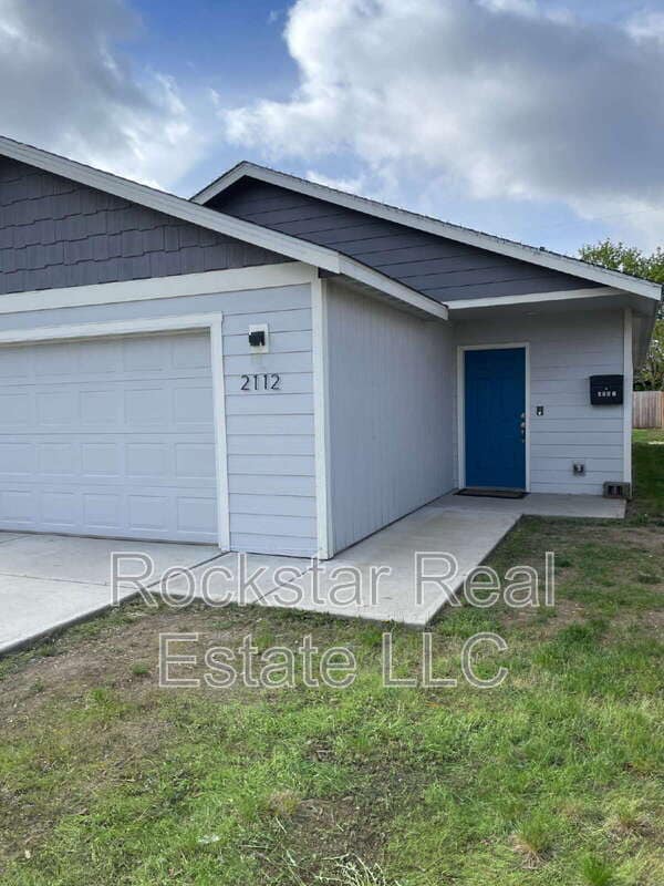 Building Photo - 2112 E Dalke Ave