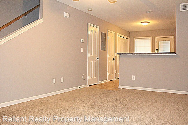 Building Photo - 1221 Ashridge Drive
