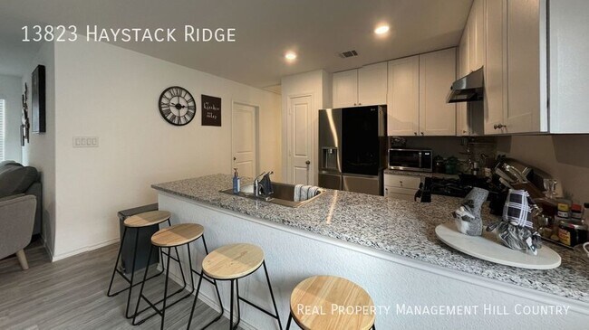 Building Photo - New home immaculately maintained!