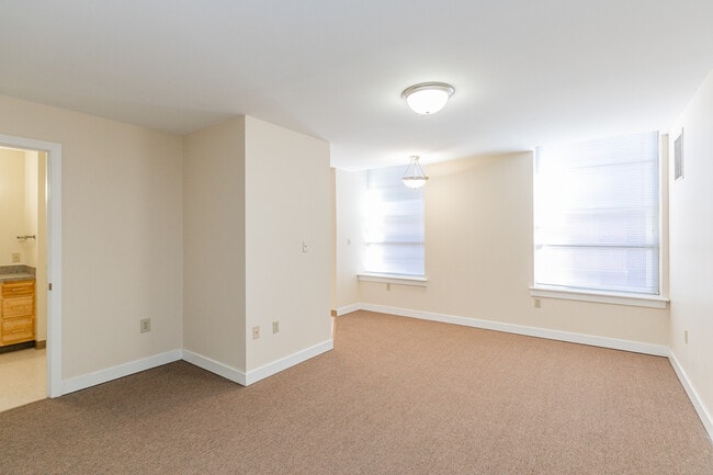 Building Photo - Anvil Place