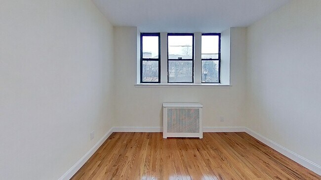 Foto del edificio - 3315 Pleasant Ave