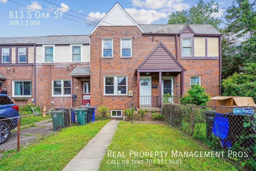 Foto principal - 813 S Oak St