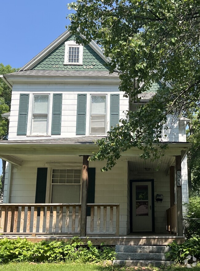 Building Photo - 1348 SW Mulvane St
