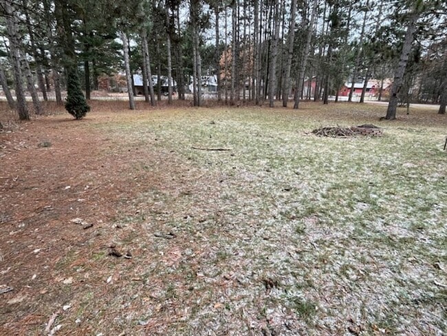 Foto del edificio - 5341 Bees Ln