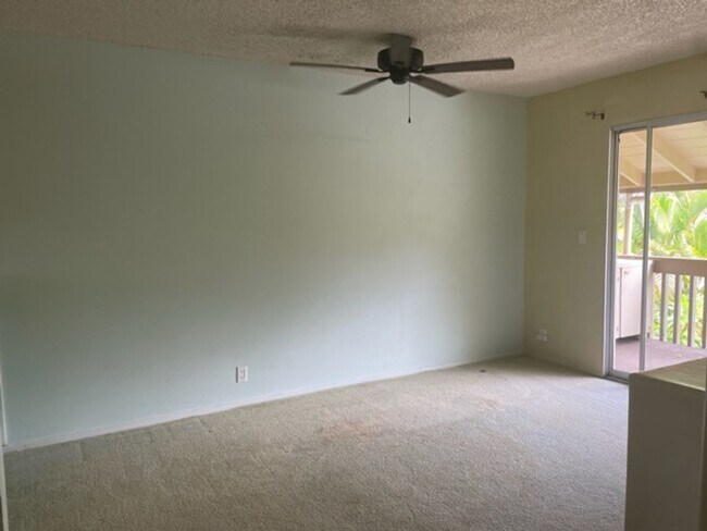 Building Photo - $1,750 Studio, 1 bath Condo with Lanai (Ka...