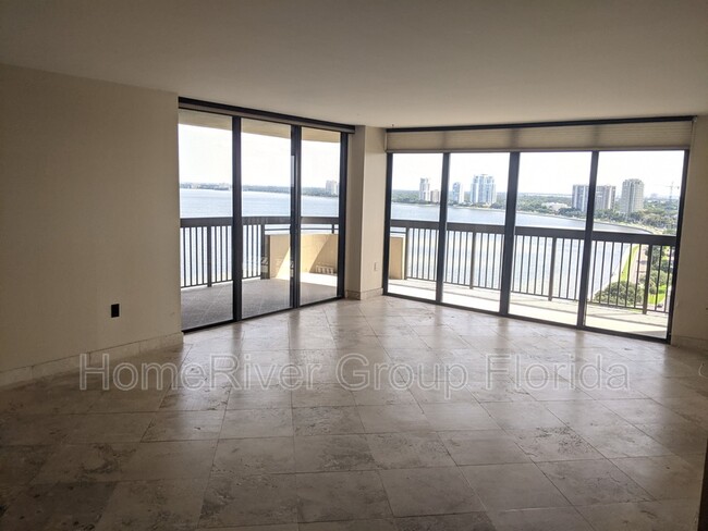 Foto del edificio - 2413 Bayshore Blvd