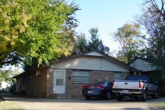 Primary Photo - 1625 SW 34th St