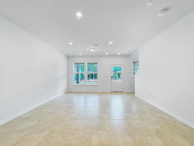 Building Photo - 11349 Nona Sound St