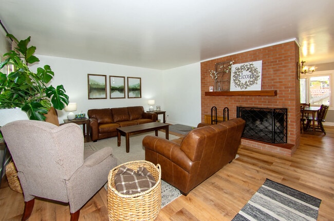 Building Photo - 5512 Frederick Drive