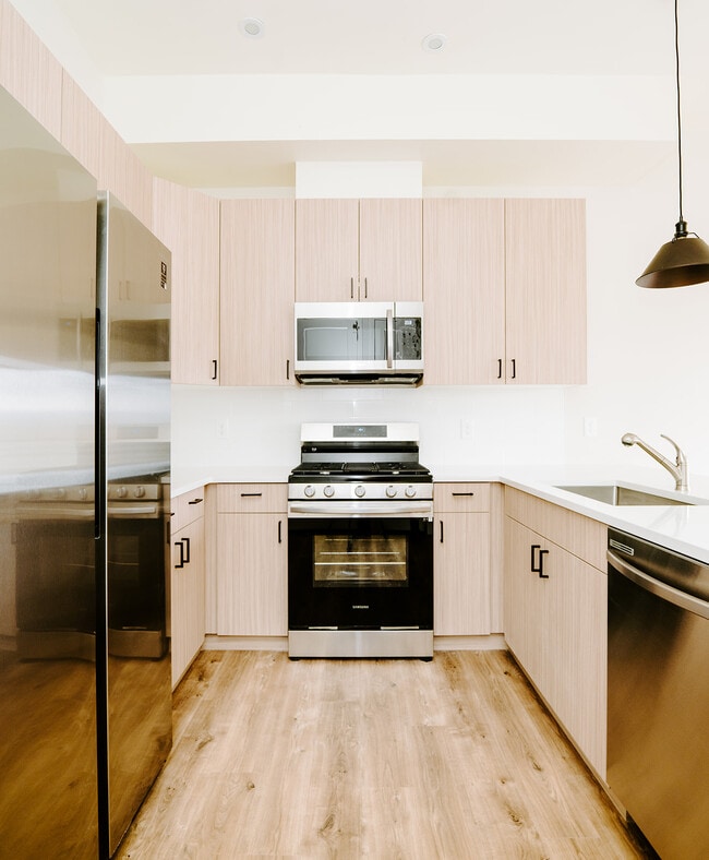 Building Photo - Pearl Flats