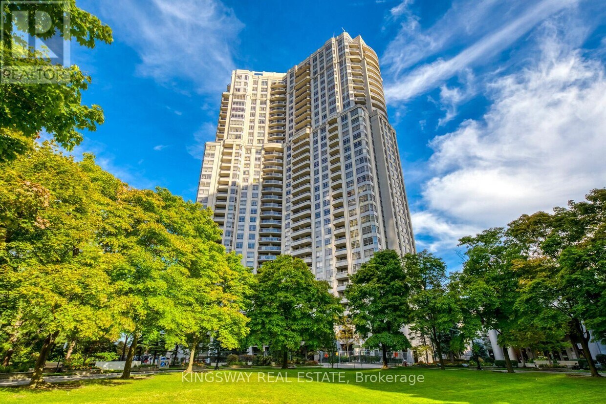 Photo principale - 35-735 Kingsbridge Garden Cir