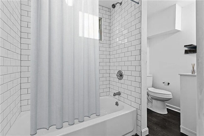 Photo - 4923 Butler St House