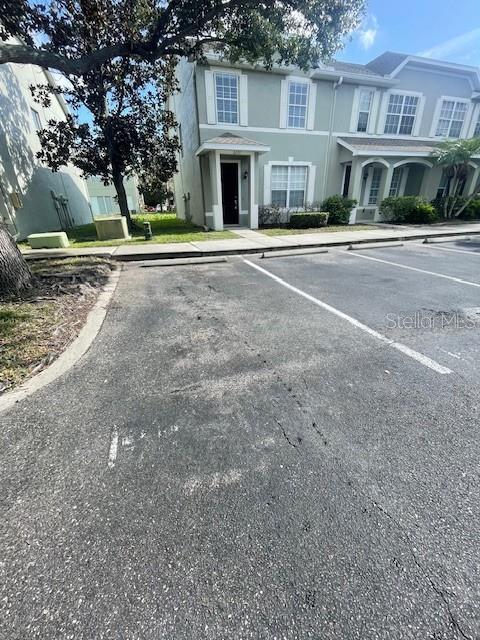 Foto del edificio - 8777 Christie Dr