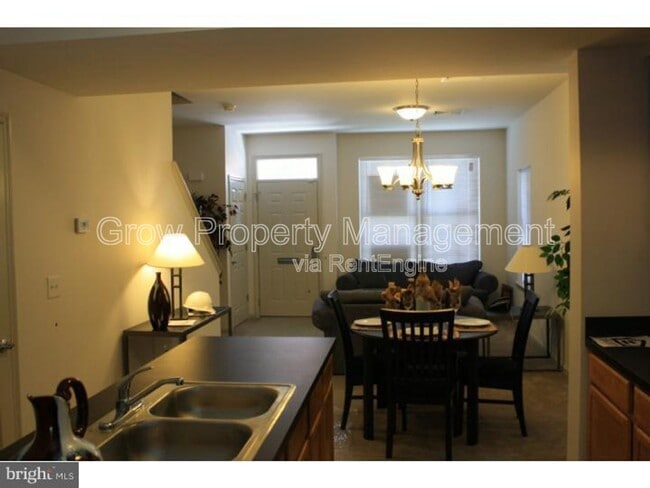Photo - 745 S 13th St Townhome
