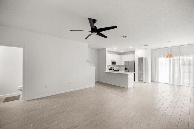 Foto del edificio - 3353 SE 37th Ave Rd