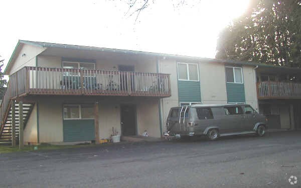 Building Photo - 3839-3899 E 18th St