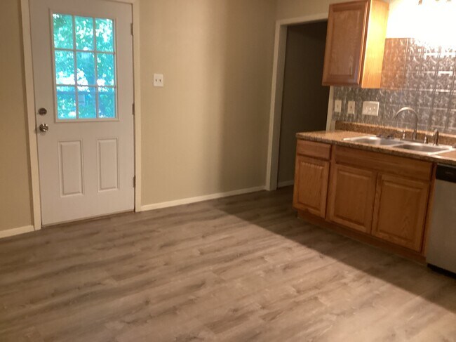 Building Photo - 305 John Fielder Drive