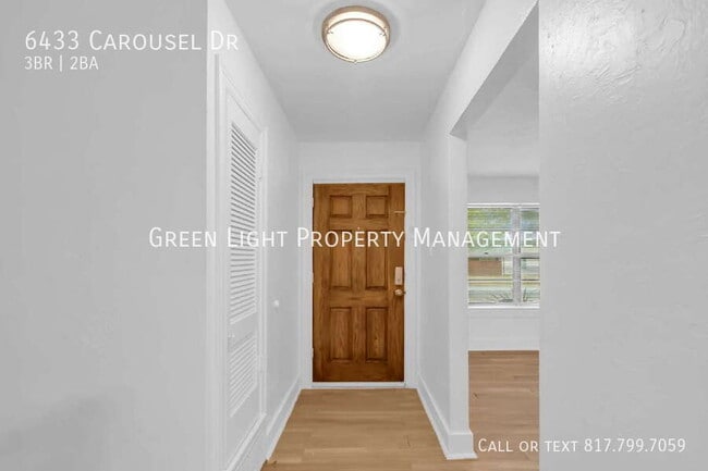 Photo - 6433 Carousel Dr House