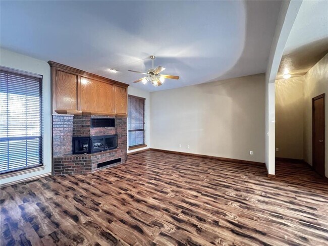 Foto del edificio - 113 S Mustang Rd