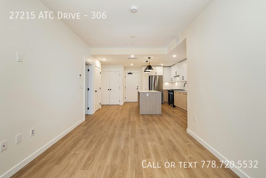 Photo du bâtiment - Aldergrove Town Centre - 2 Bed 2 Bath