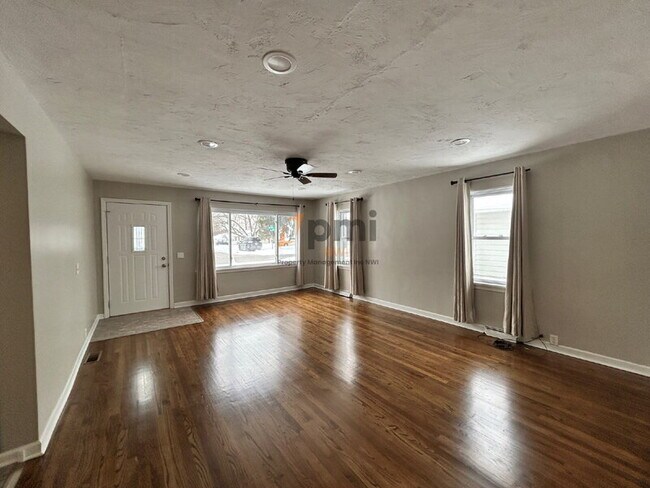 Foto del edificio - 758 Hope St