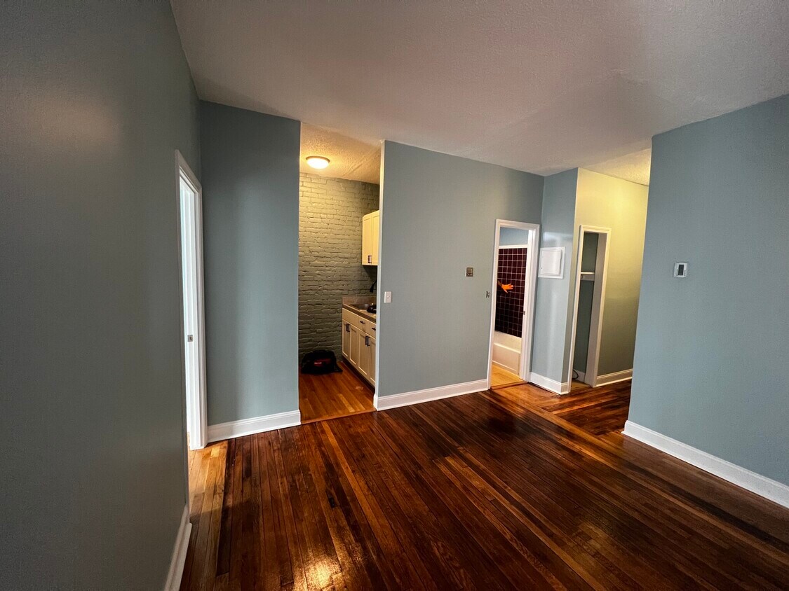 Foto principal - 868 Huntington Ave