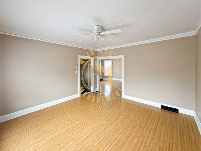 Building Photo - 4 Bed 1 Bath Single Family Home
