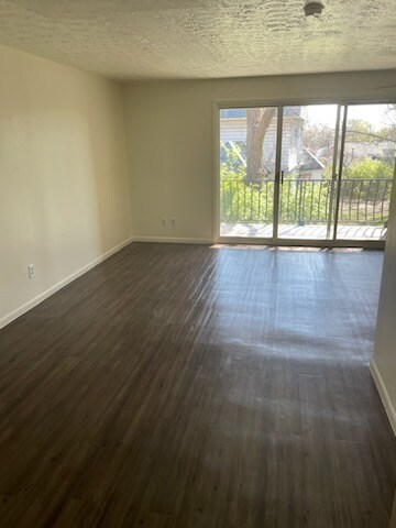 Foto principal - 4724 Glenway Ave