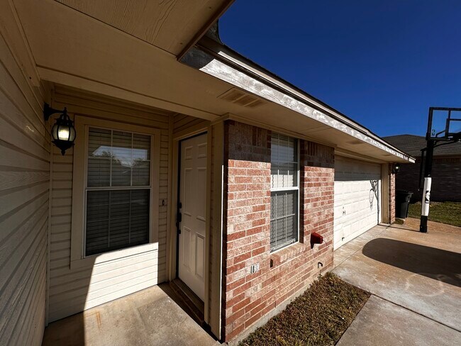 Front door - 2611 Littlewood Dr