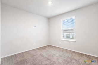 Building Photo - 2432 Ayers Dr
