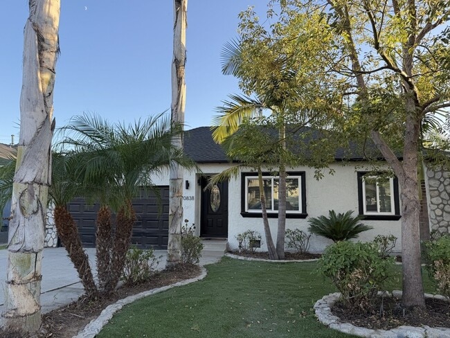 Photo - 10838 Floral Dr (Whittier, CA) House