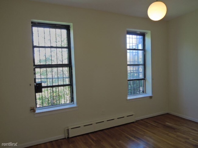 Foto del edificio - 2 br, 1 bath  - 687 Lincoln Pl Apt 3R